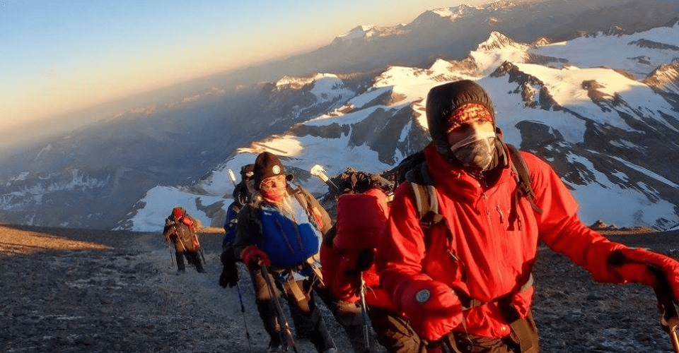 Vulcano Expediciones Guía del Cerro Aconcagua [6.959]: Todo lo que debes saber (y más)