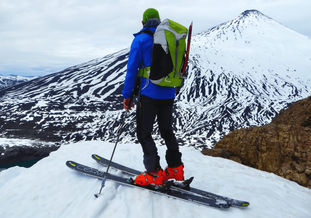 Cómo iniciarse en el esquí de montaña: una guía