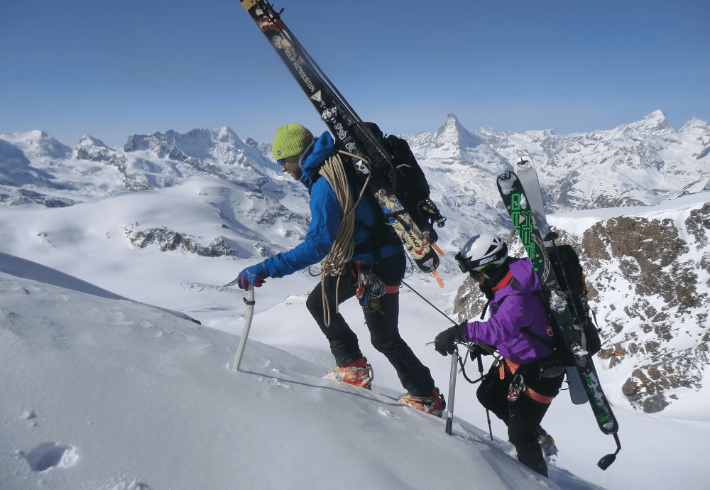 Equipamiento extra necesario para el esquí de montaña